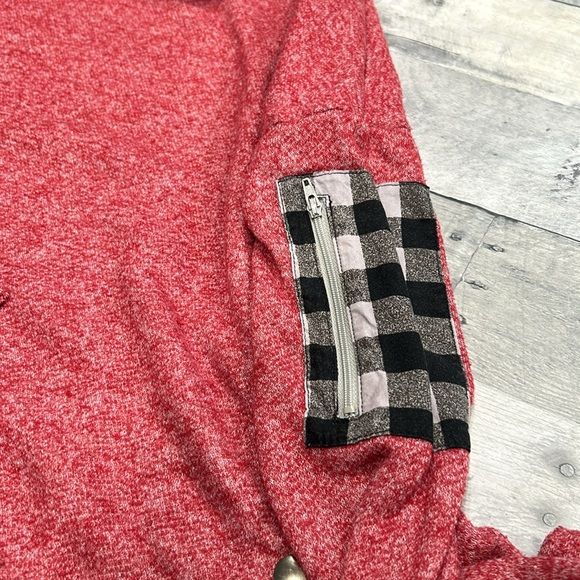 Cowl Neck Lightweight Sweatshirt Red with Side buttons - Picture 4 of 6